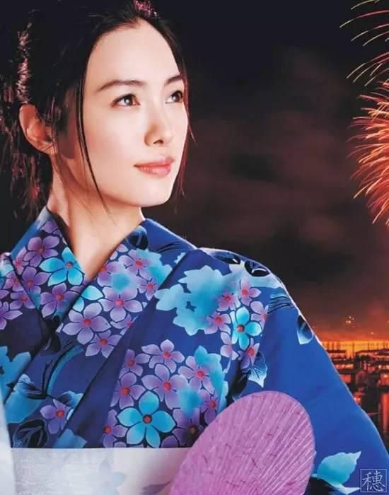 网友早前曝出的郭敬明版《阴阳师》路透照网友自制海报网综衍生剧再出击，讲述真人秀团队背后不为人知的故事
